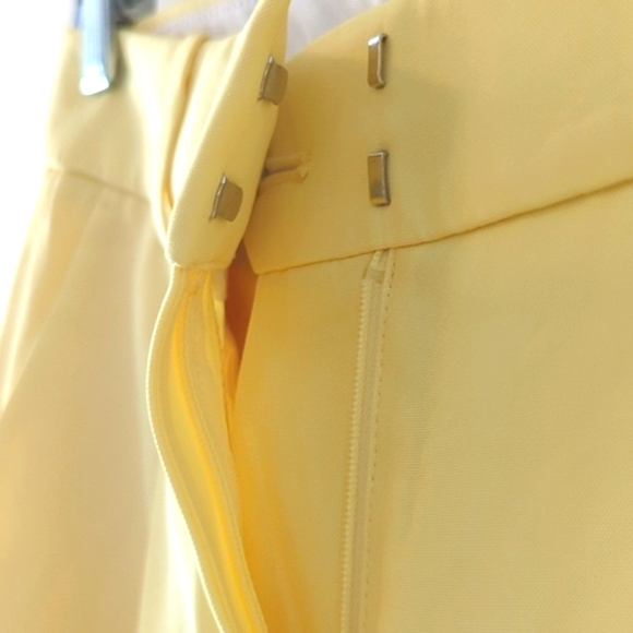 J. Crew Tapered Essential Pant in Drapey Viscose 6 - Picture 12 of 16